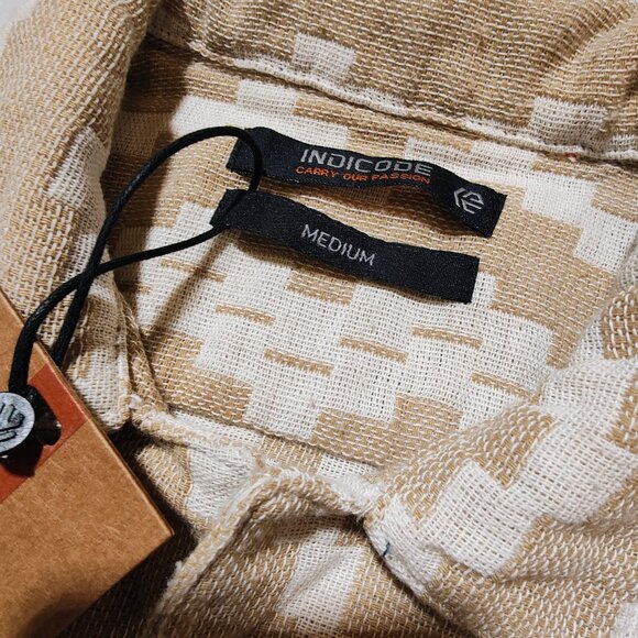 Indicode Men's Medium Button Down Short Sleeve Shirt NWT - Picture 4 of 8